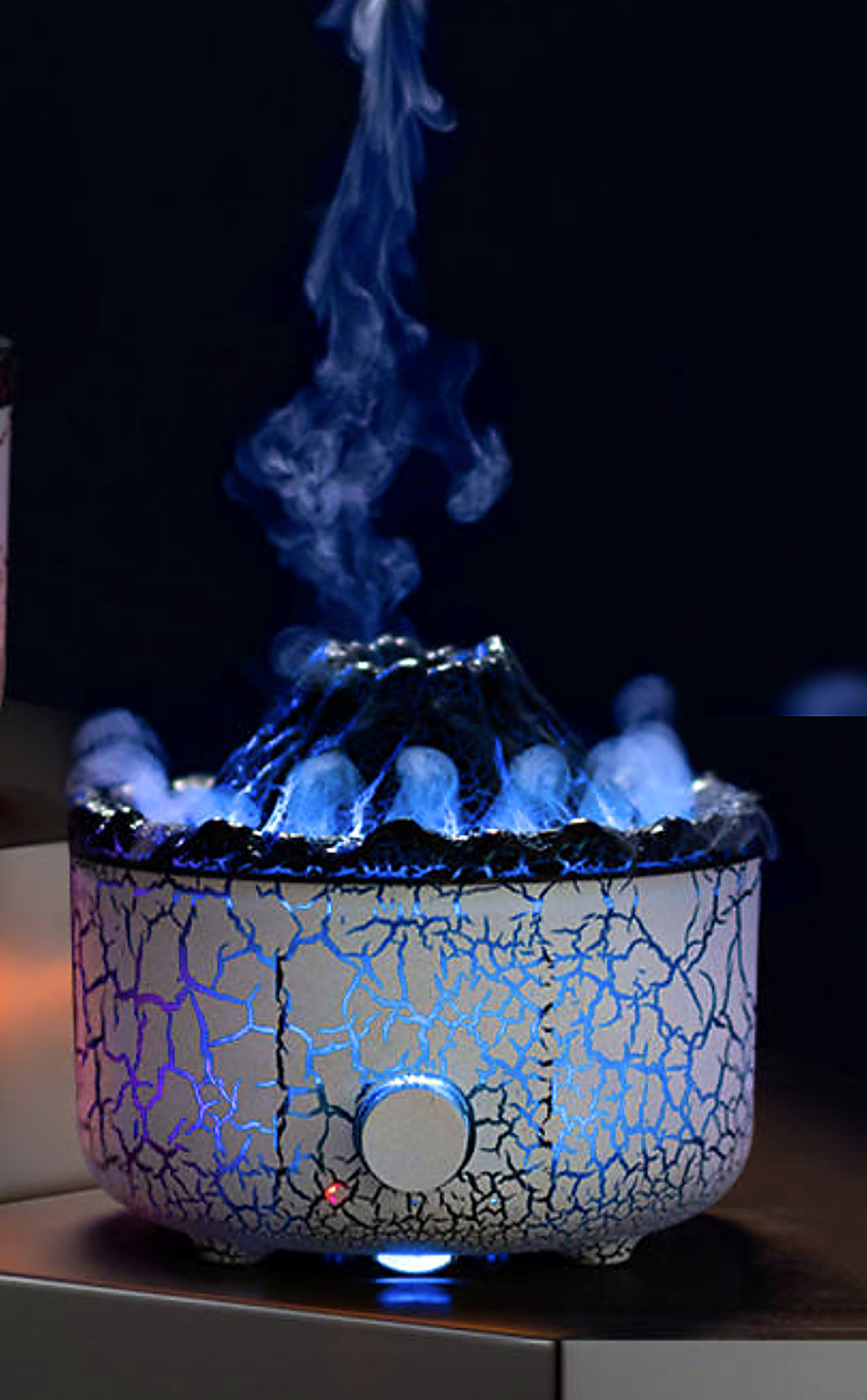 Diffuseur volcan Aura & Co, halo bleu abyss et brume